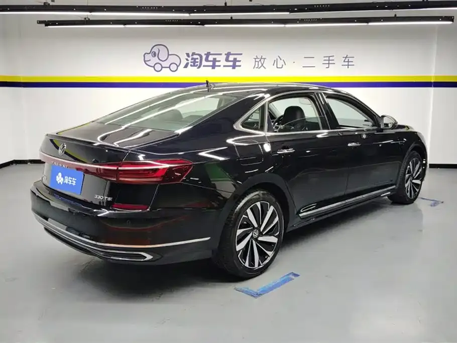 Volkswagen Passat — фото 3