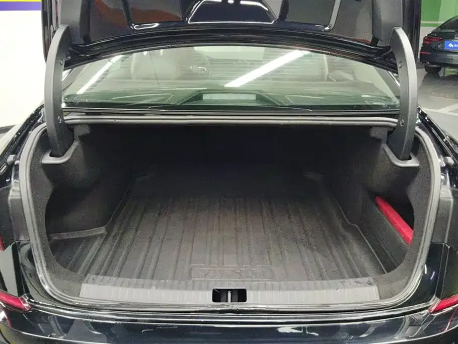Volkswagen Passat — фото 4