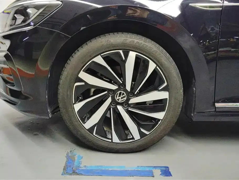 Volkswagen Passat — фото 6