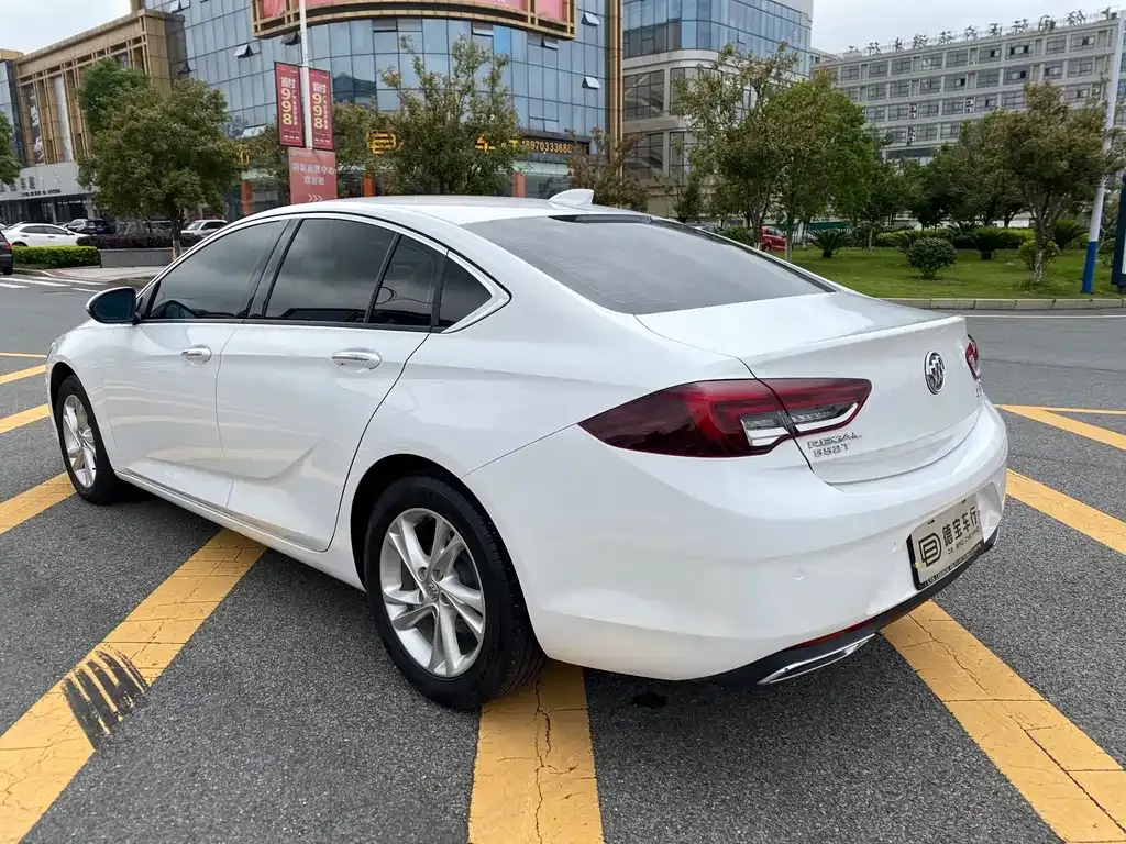 Buick Regal — фото 9