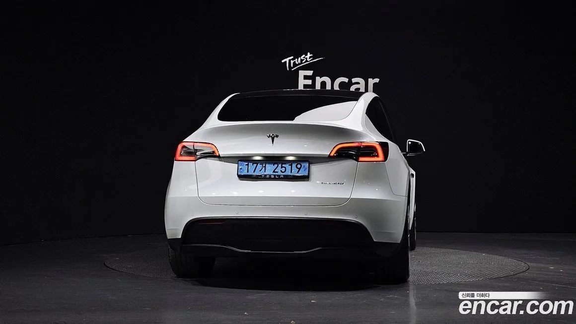 Tesla Model Y — фото 4