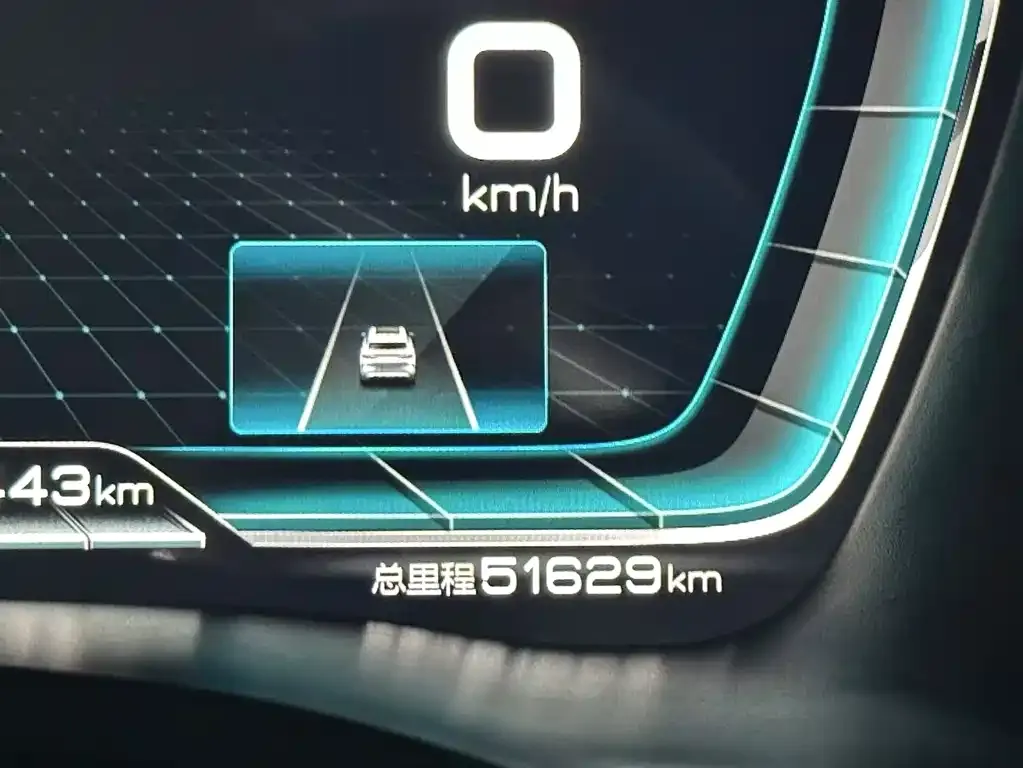 BYD PLUS New Energy — фото 10