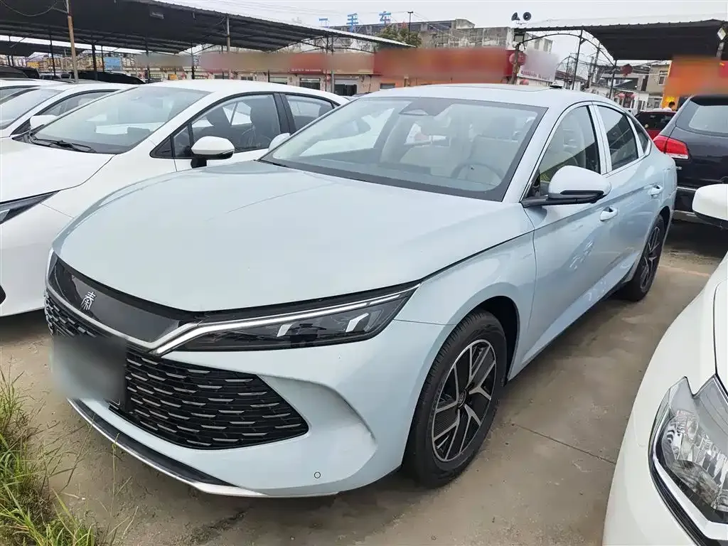 BYD Qin L — фото 1