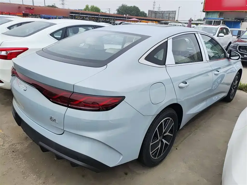 BYD Qin L — фото 7