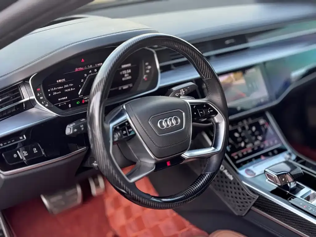Audi S8 — фото 7