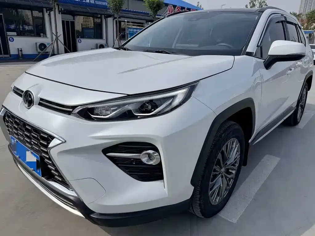 Toyota Wildlander — фото 1