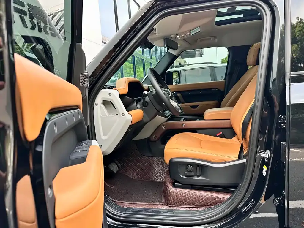 Land Rover Defender — фото 10