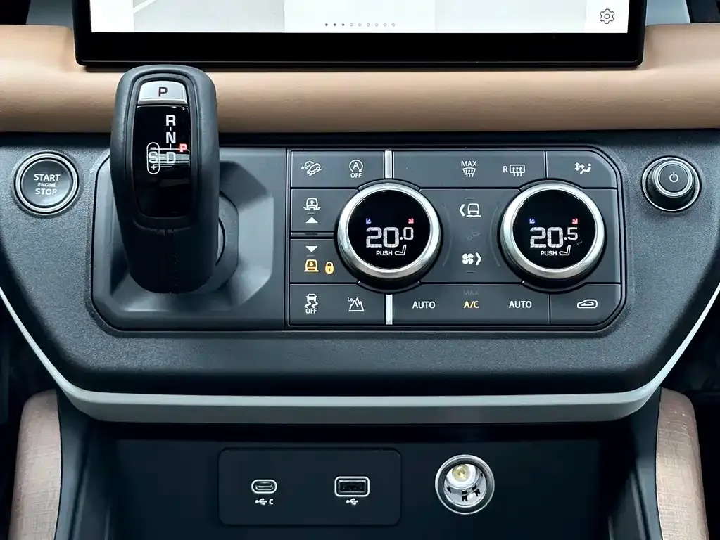 Land Rover Defender — фото 6