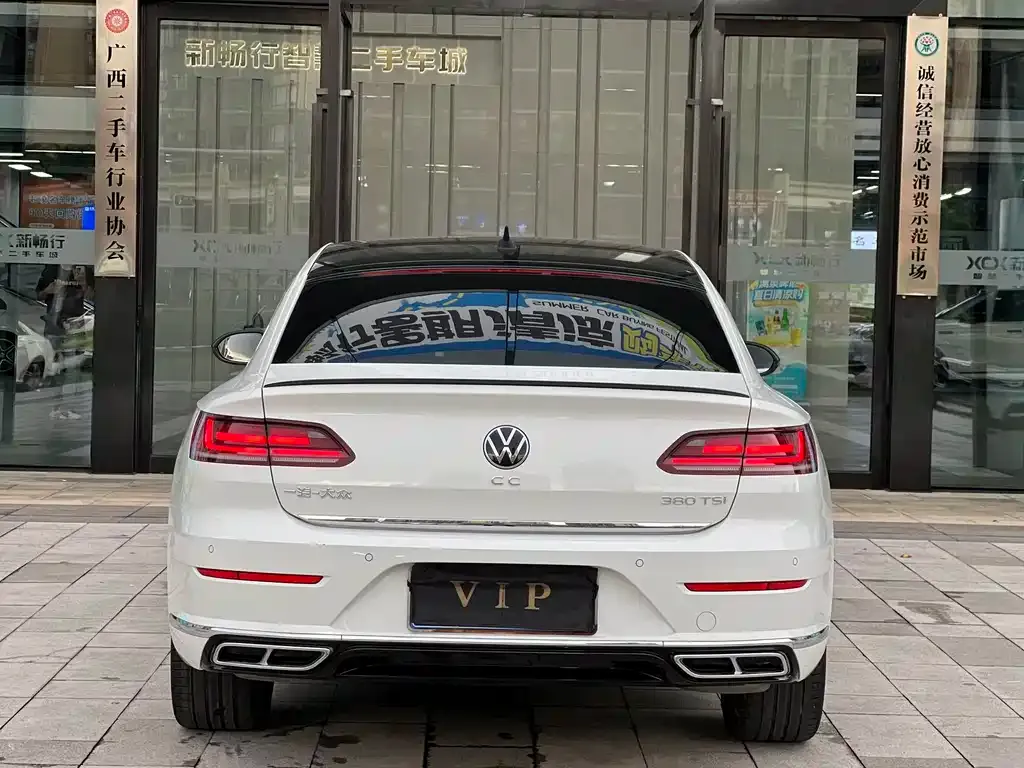 Volkswagen CC — фото 8