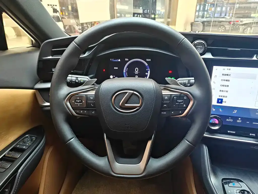 Lexus RZ — фото 10