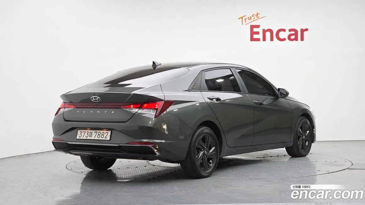 Hyundai AVANTE — фото 2