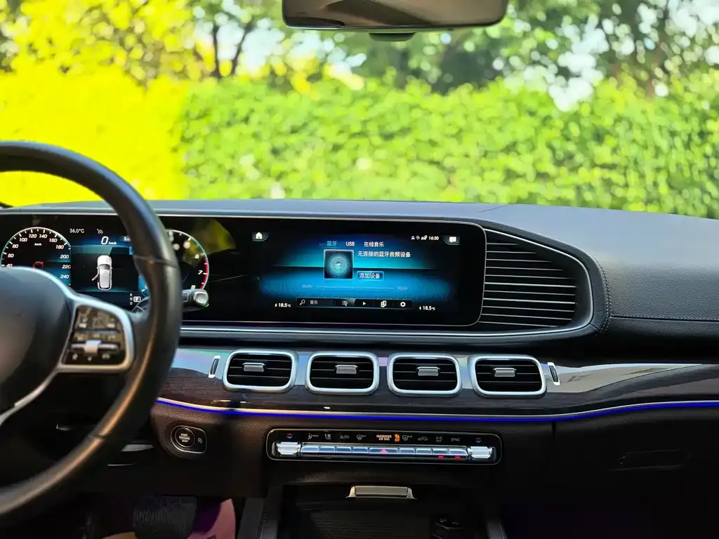 Mercedes-Benz GLE — фото 10