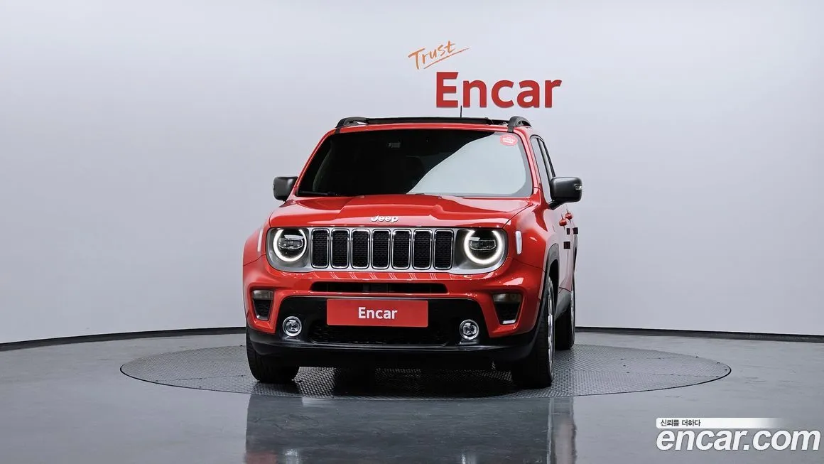 Jeep Renegade — фото 3