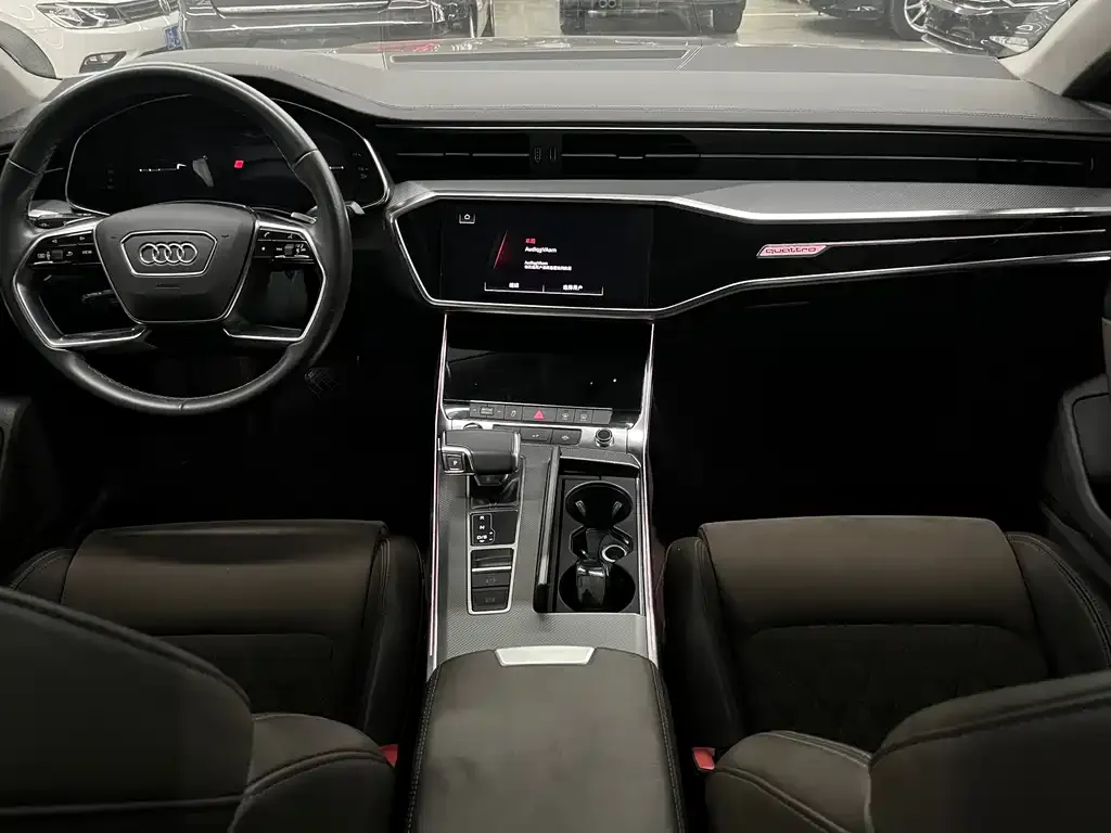 Audi A7L — фото 5