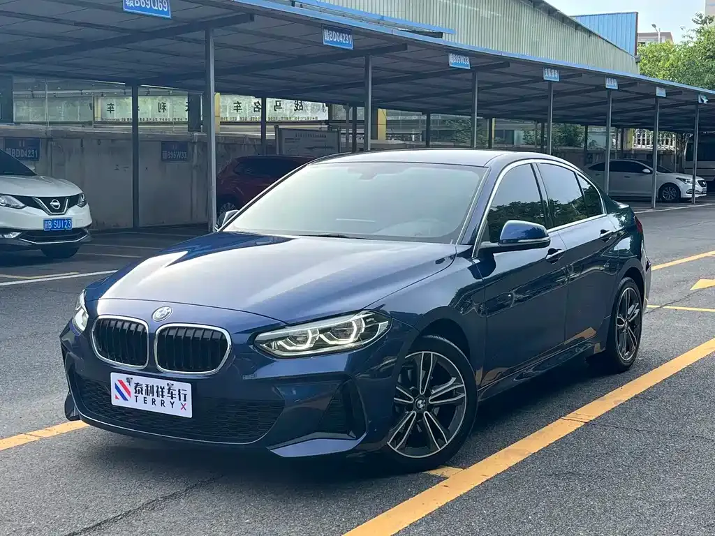 BMW 1 Series — фото 1