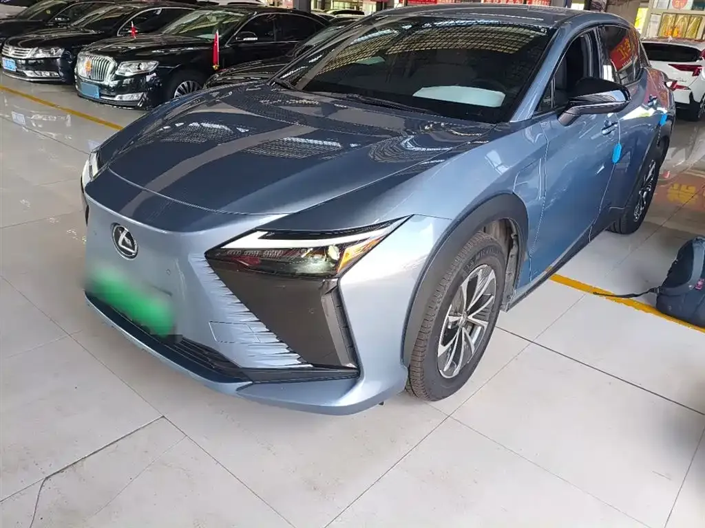Lexus RZ — фото 2