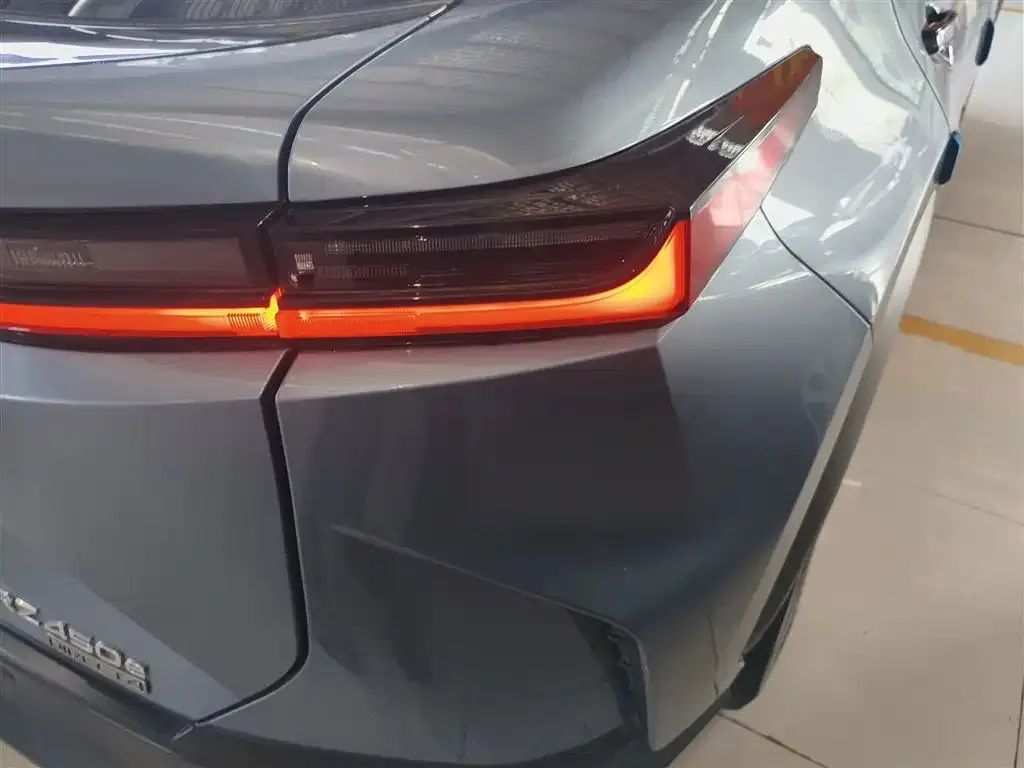 Lexus RZ — фото 8