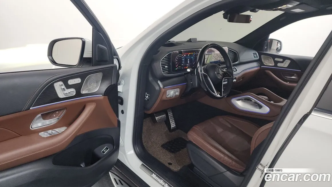 Mercedes-Benz GLS-Class — фото 10