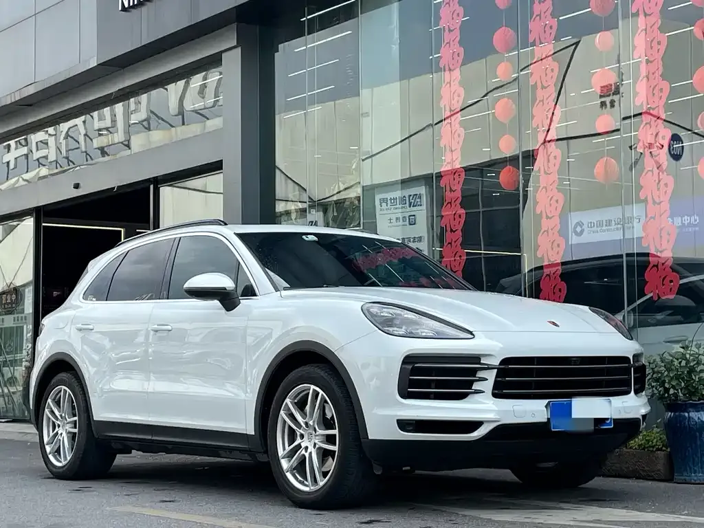 Porsche Cayenne — фото 3