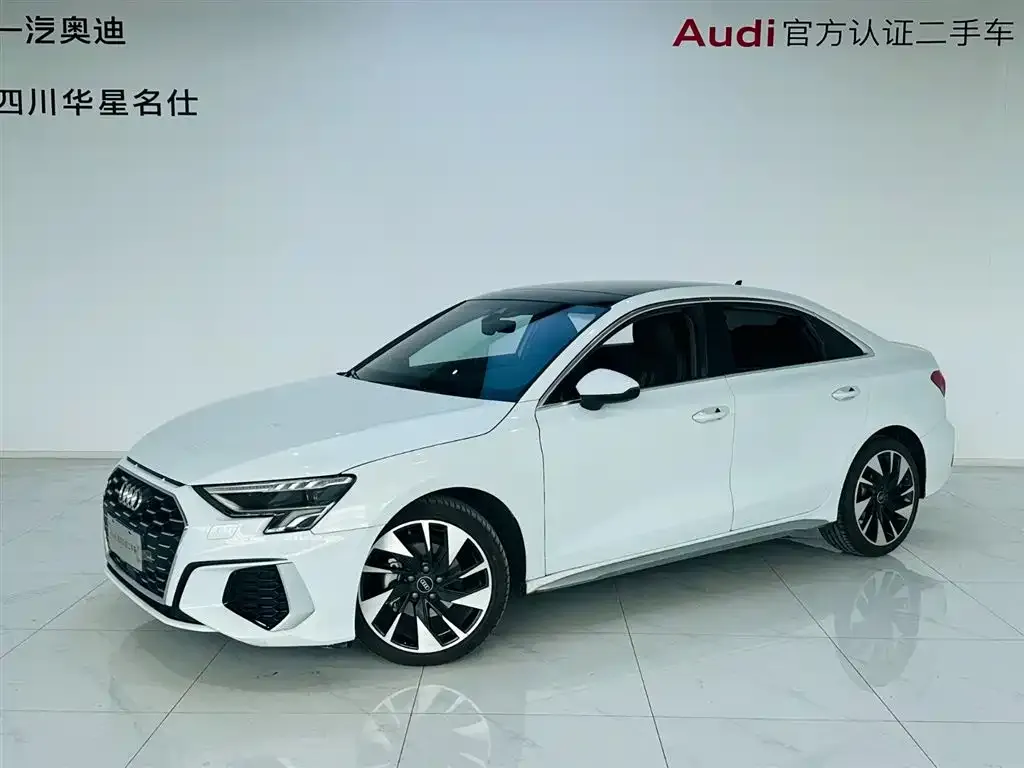 Audi A3 — фото 1