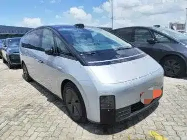 Li Auto MEGA — фото 2
