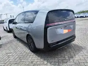 Li Auto MEGA — фото 4