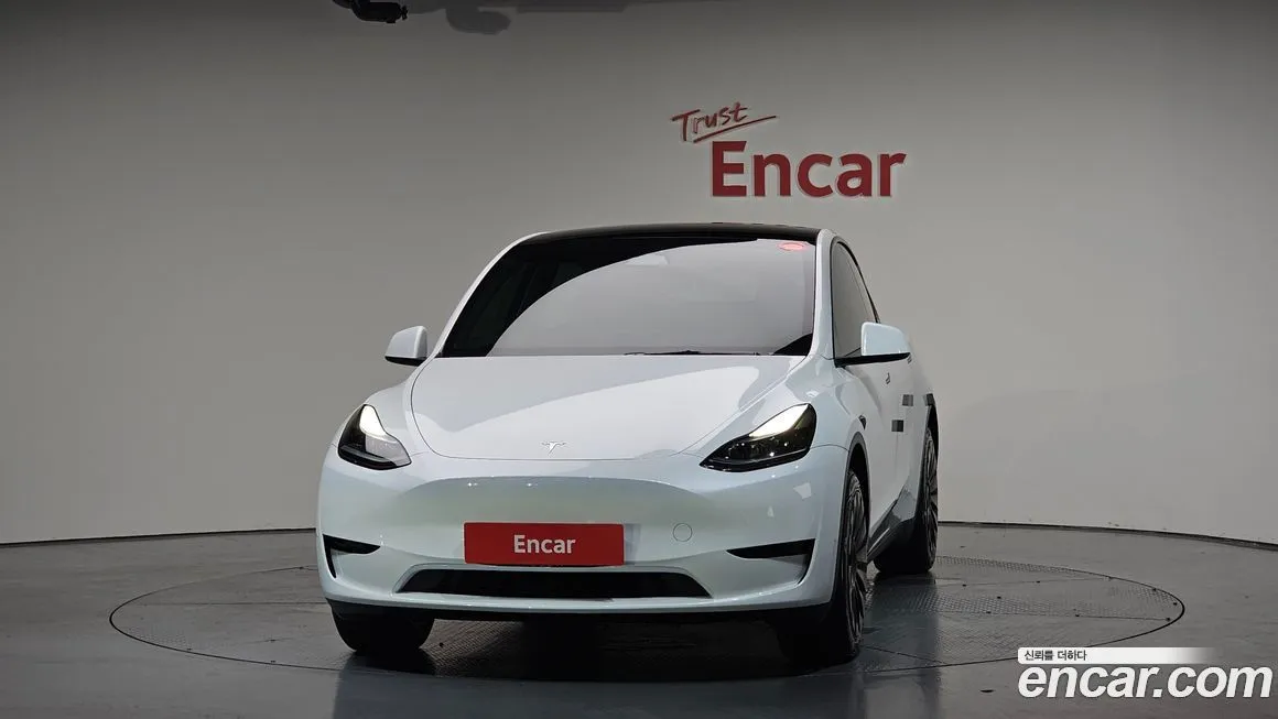 Tesla Model Y — фото 3