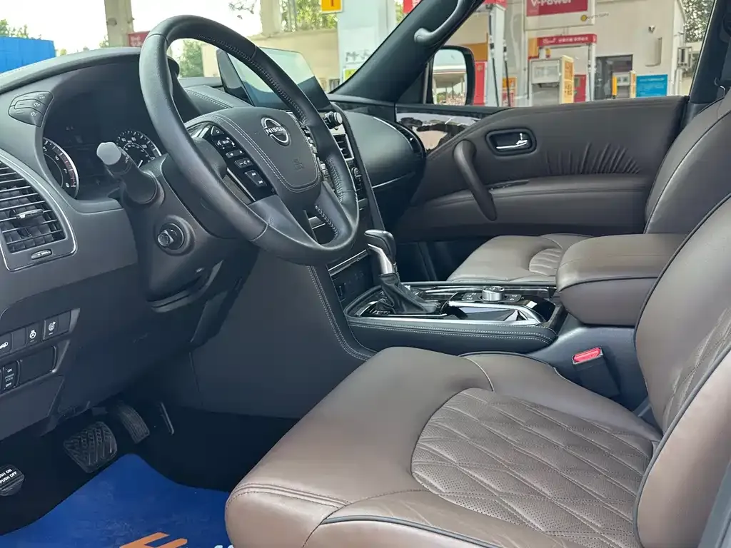 Nissan Patrol — фото 10