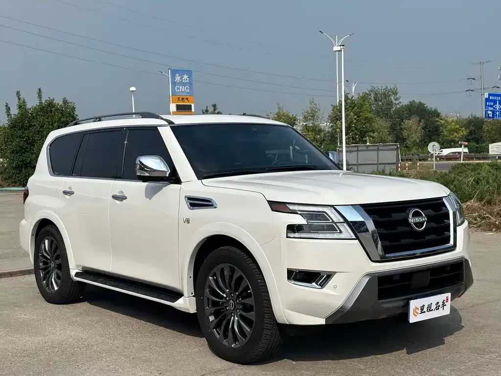 Nissan Patrol — фото 3