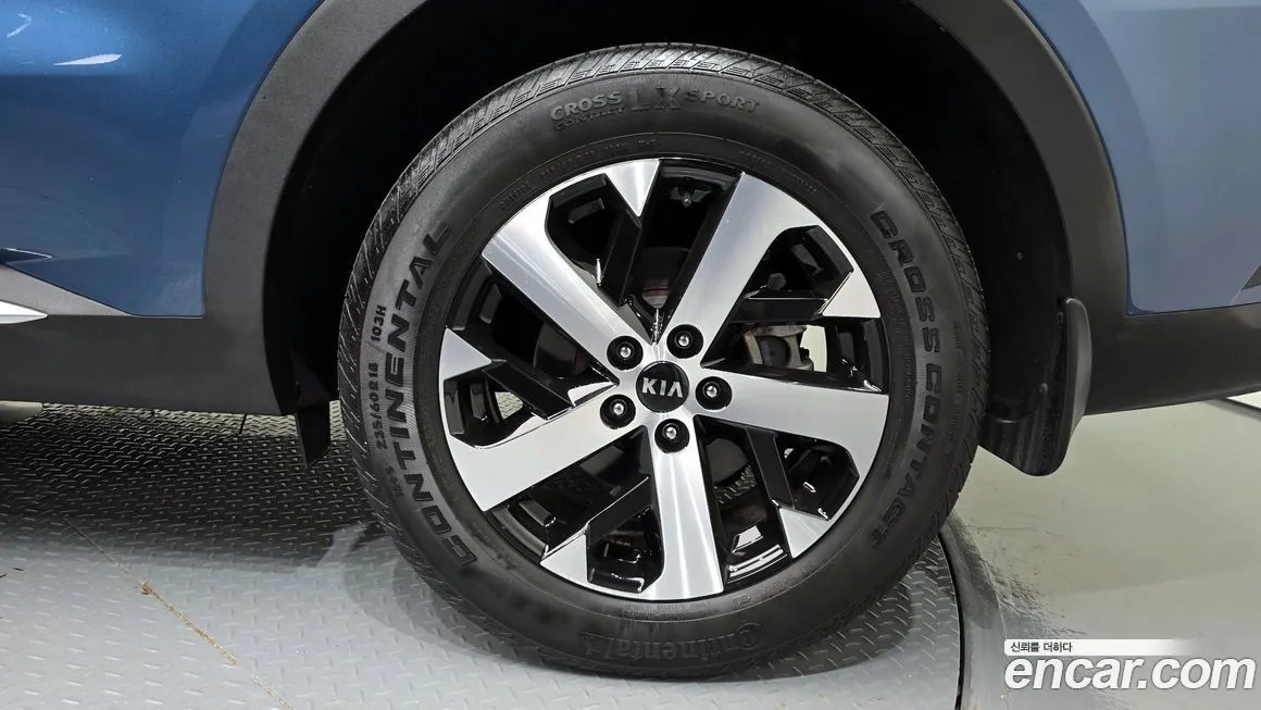 Kia Sorento — фото 5