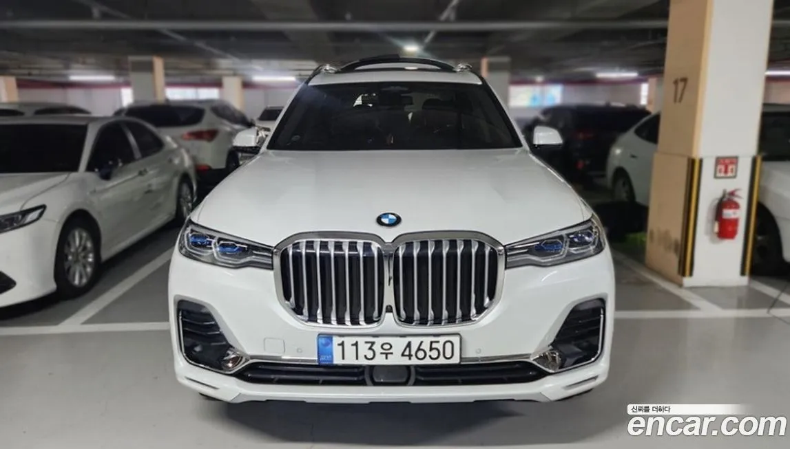 BMW X7 — фото 1