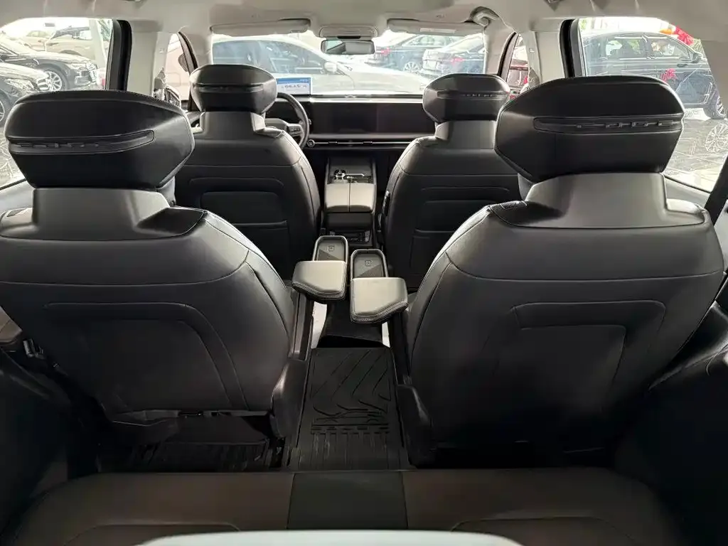 Ford Edge — фото 6