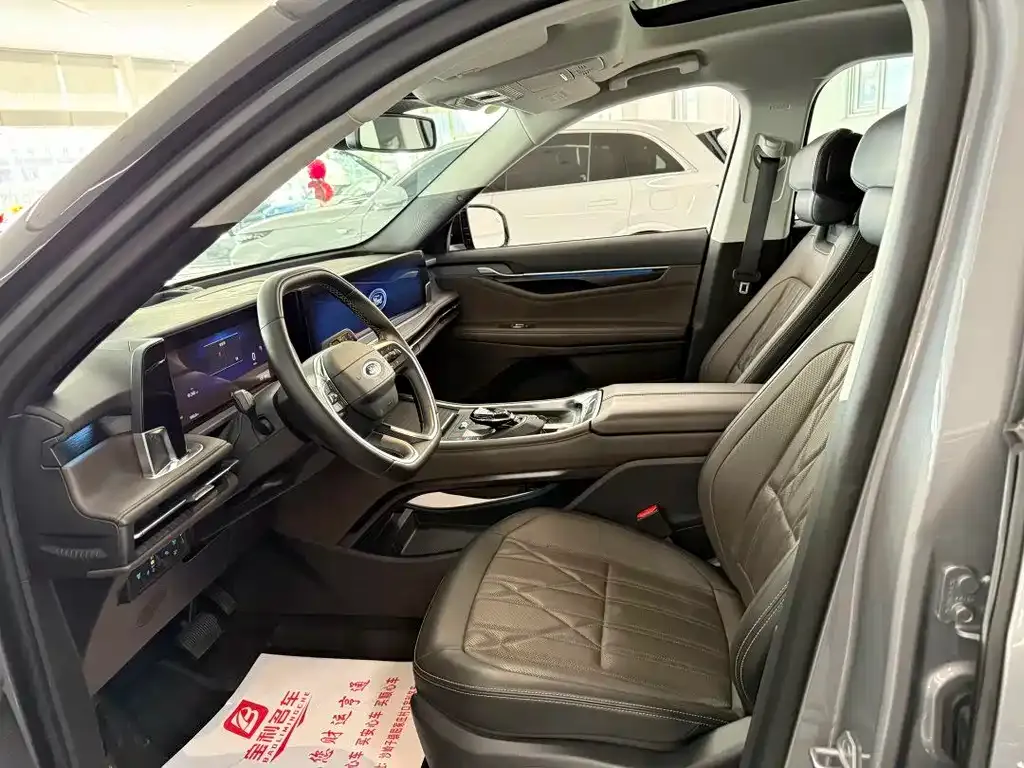 Ford Edge — фото 7
