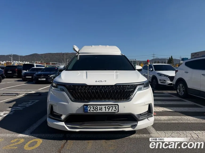 Kia Carnival — фото 1
