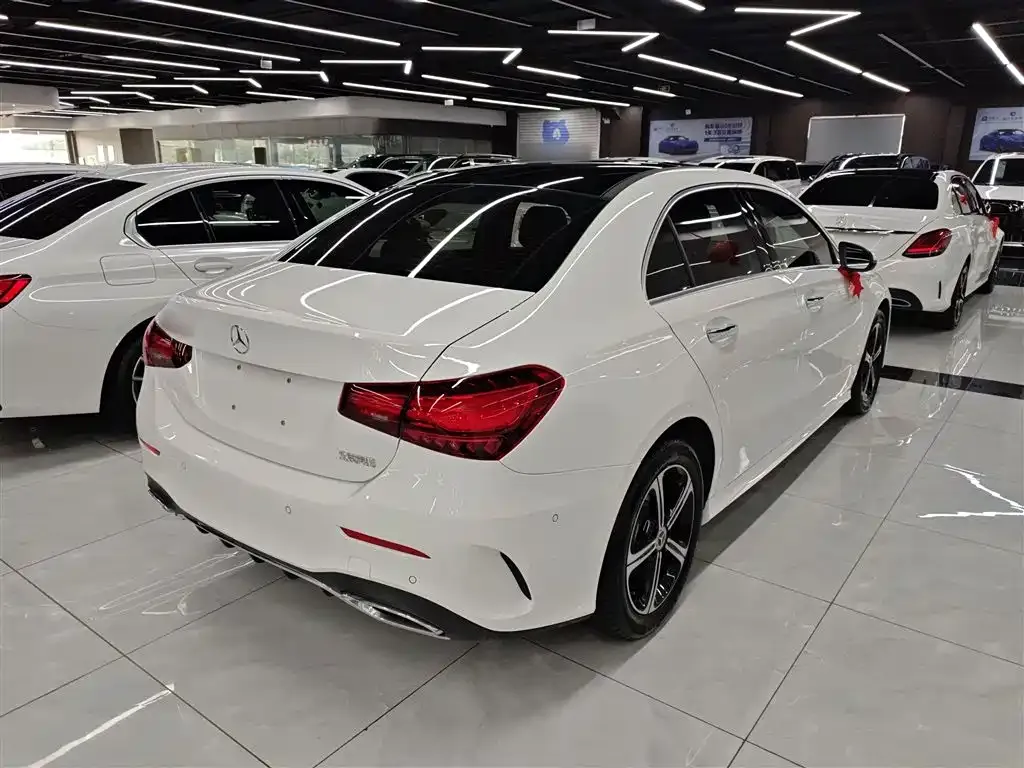 Mercedes-Benz A-Class — фото 7
