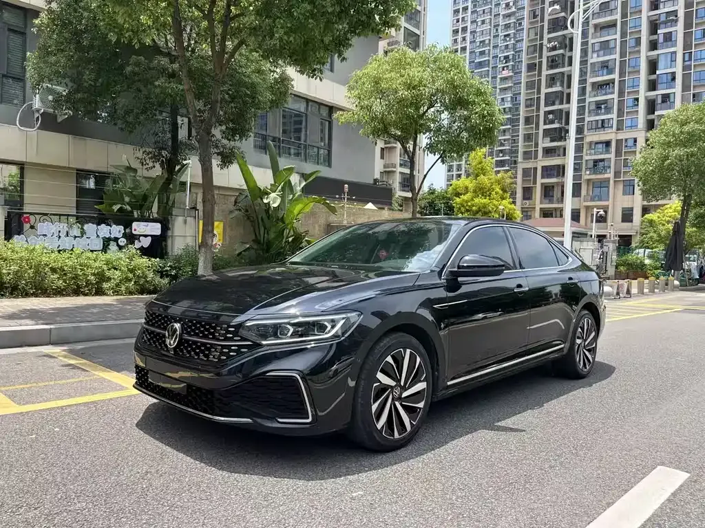 Volkswagen Passat — фото 2