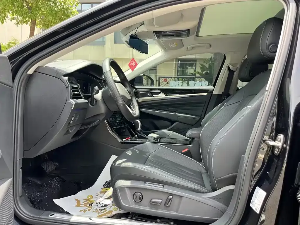 Volkswagen Passat — фото 7
