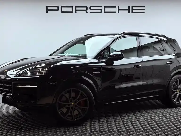 Porsche Cayenne Hybrid — фото 1