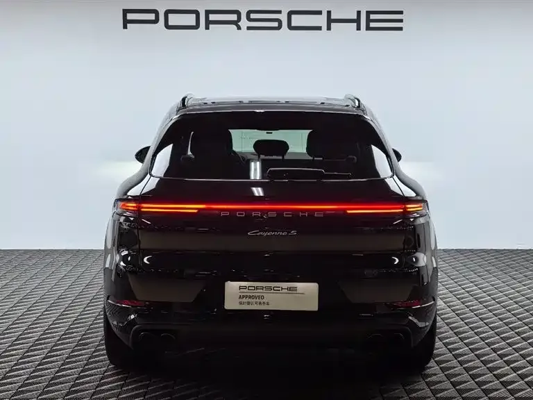 Porsche Cayenne Hybrid — фото 5