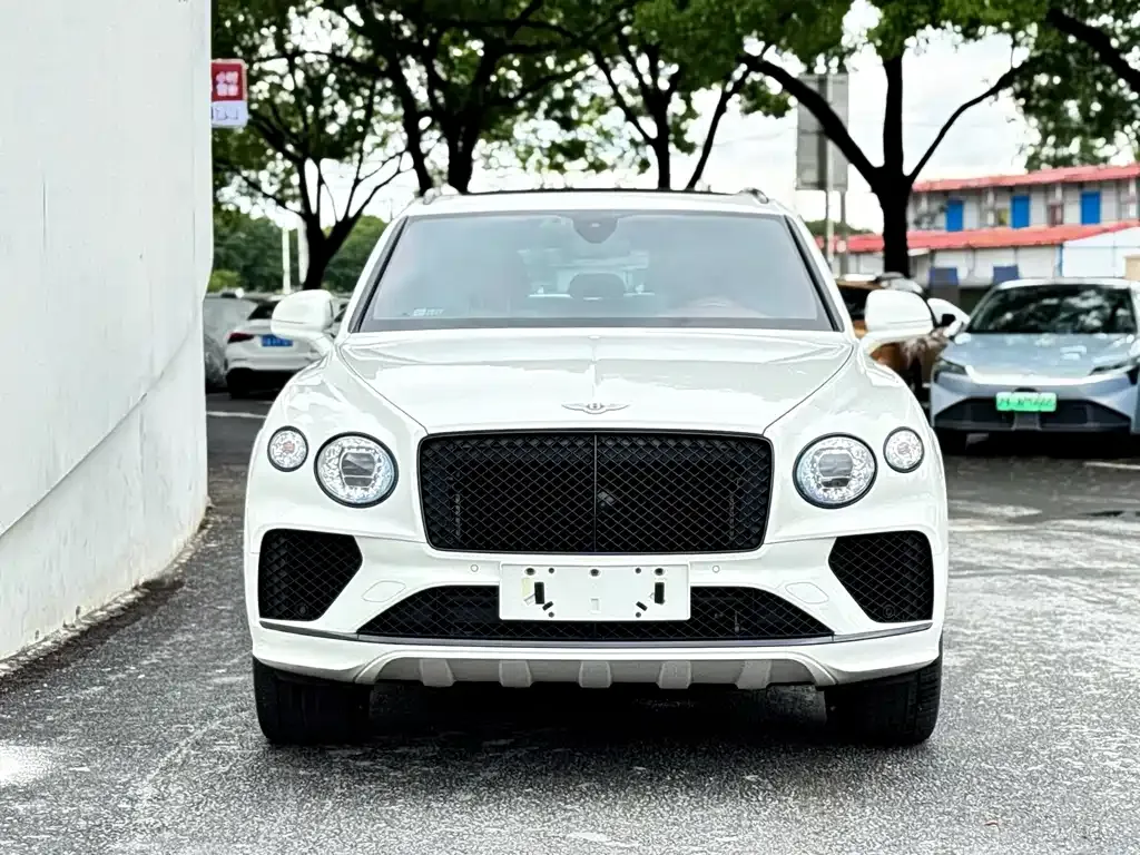 Bentley Bentayga — фото 5