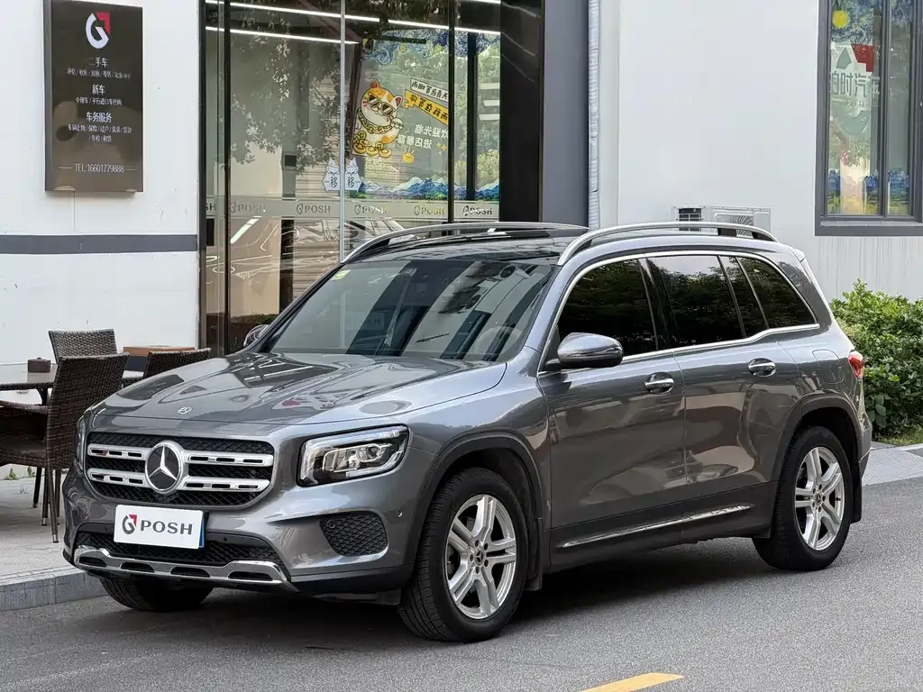 Mercedes-Benz GLB — фото 1