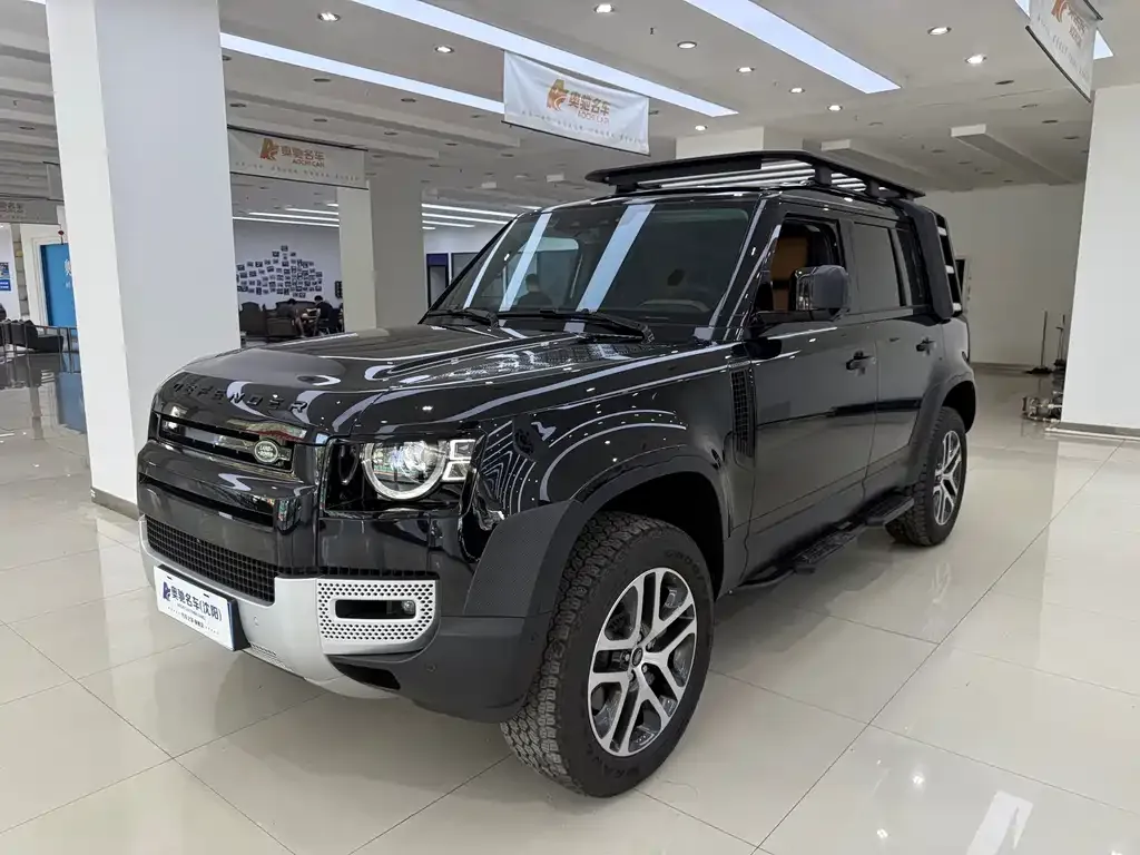 Land Rover Defender — фото 1