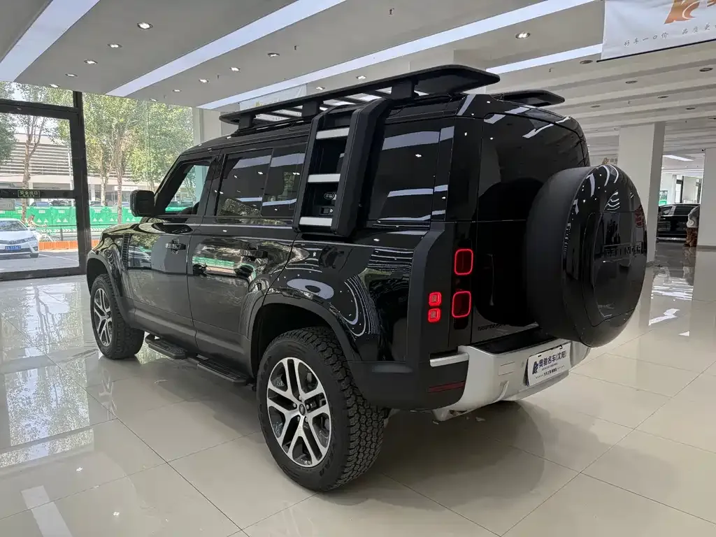 Land Rover Defender — фото 4
