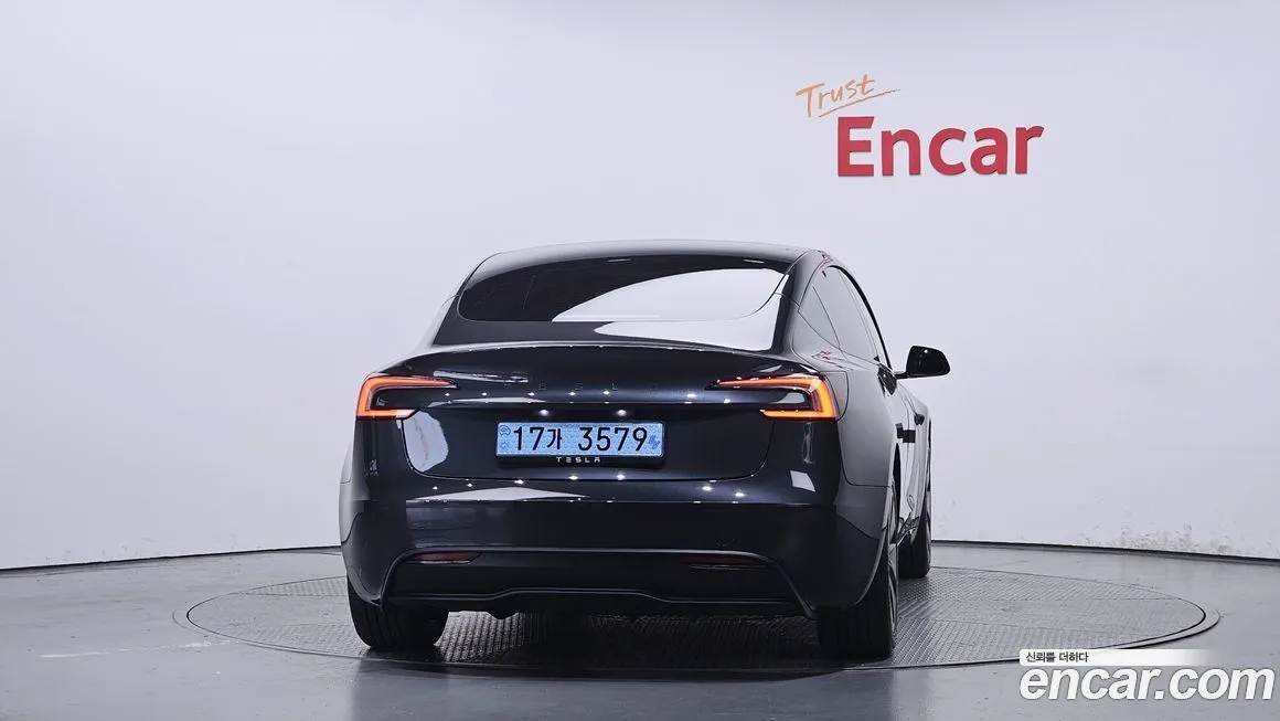 Tesla Model 3 — фото 4