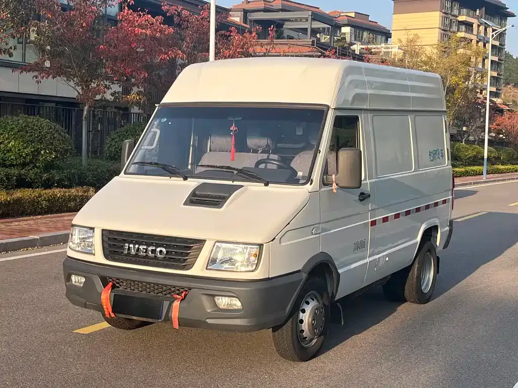 IVECO Daily — фото 2