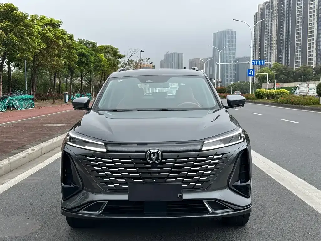 Changan CS75 PLUS — фото 2