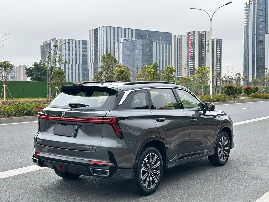 Changan CS75 PLUS — фото 4