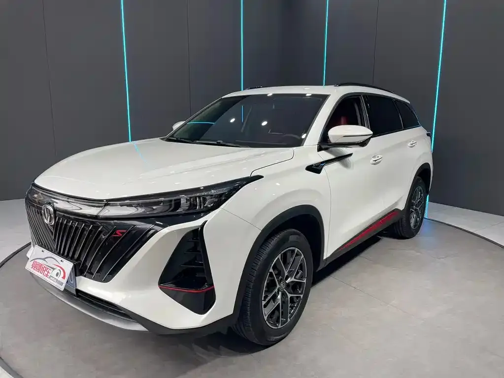 Changan CS75 PLUS — фото 1
