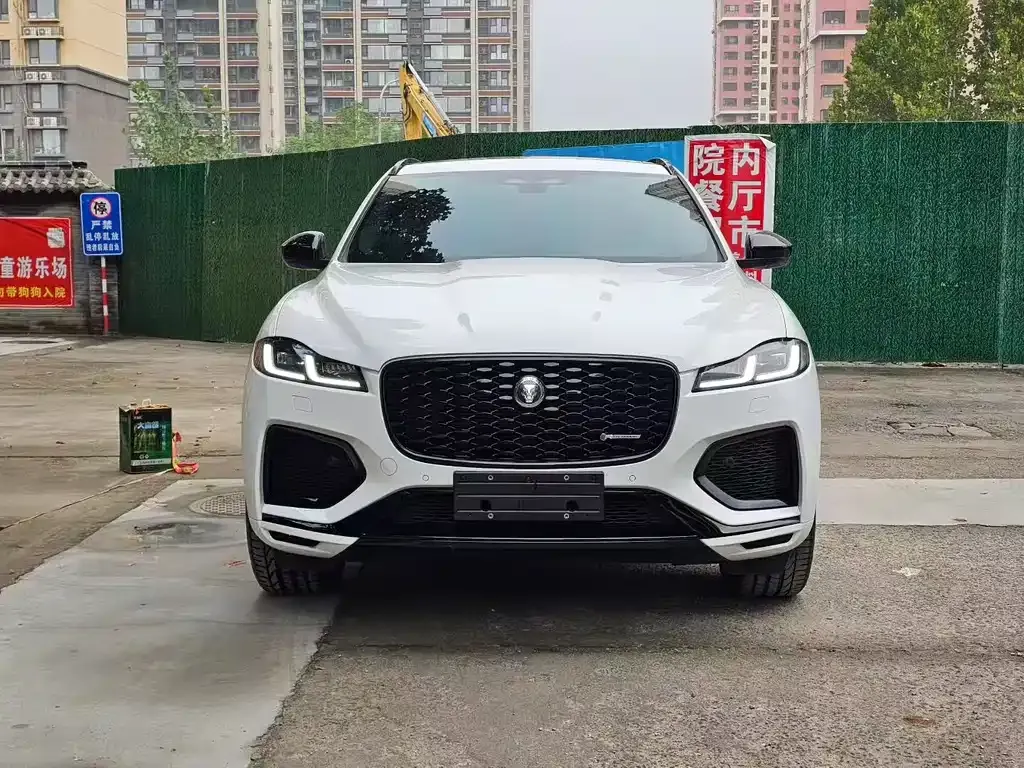Jaguar F-PACE — фото 2