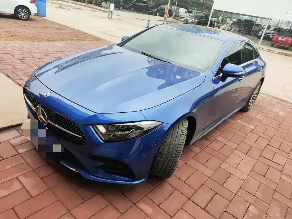 Mercedes-Benz CLS — фото 1
